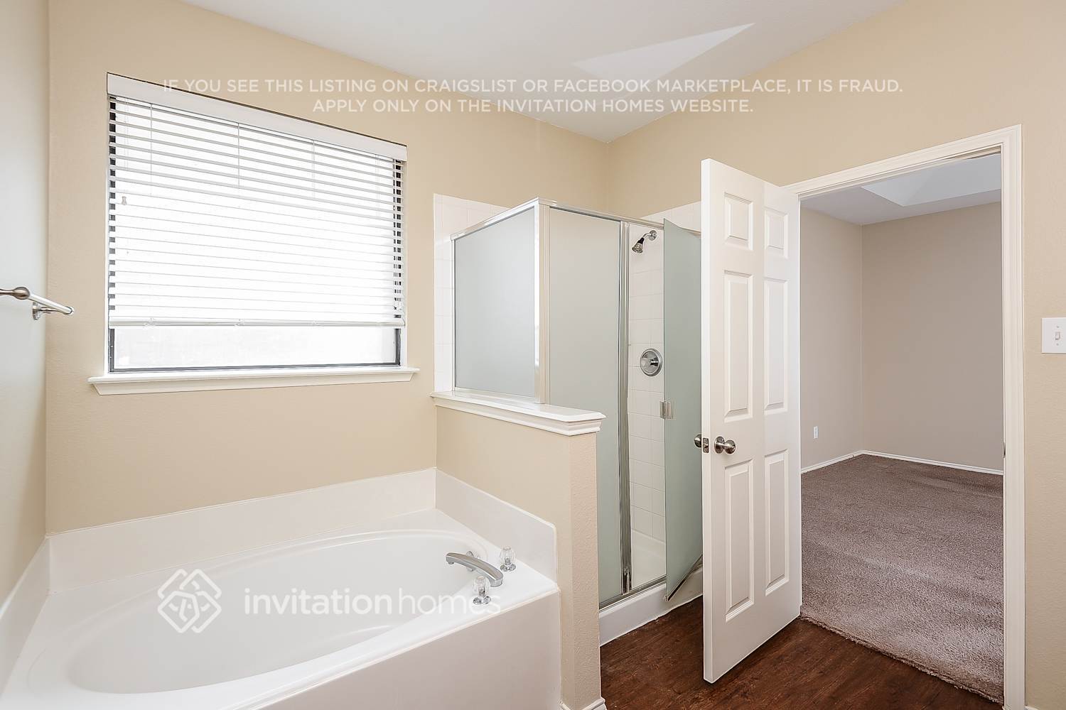 Building Photo - 5020 Raymond Dr