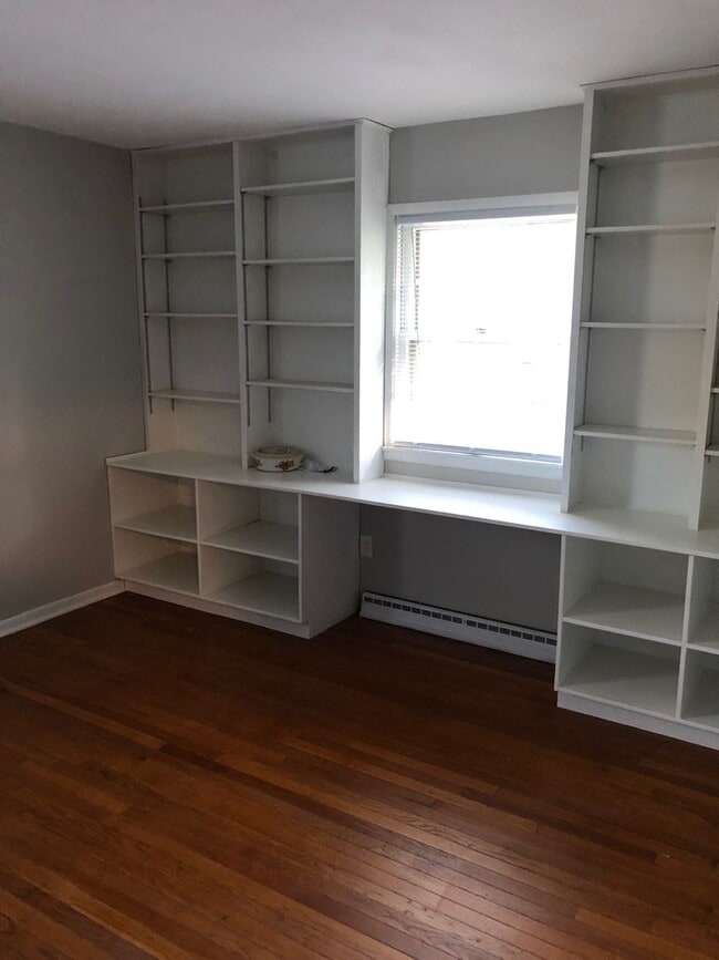 Building Photo - Newly renovated 4BR/2BA home, across from ...