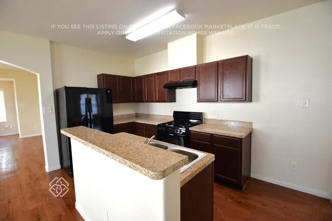 Building Photo - 18743 N Lyford Dr