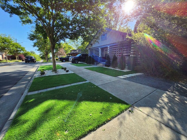 Building Photo - 1711 Seigle Ave