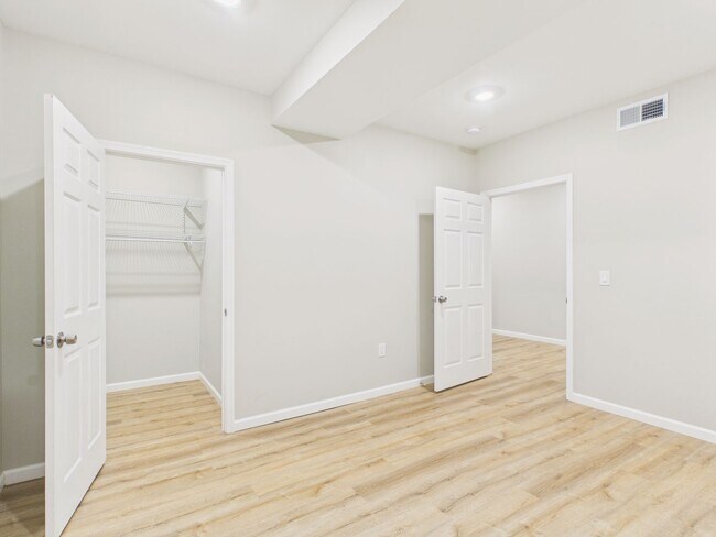 Building Photo - 1402 N 3rd St