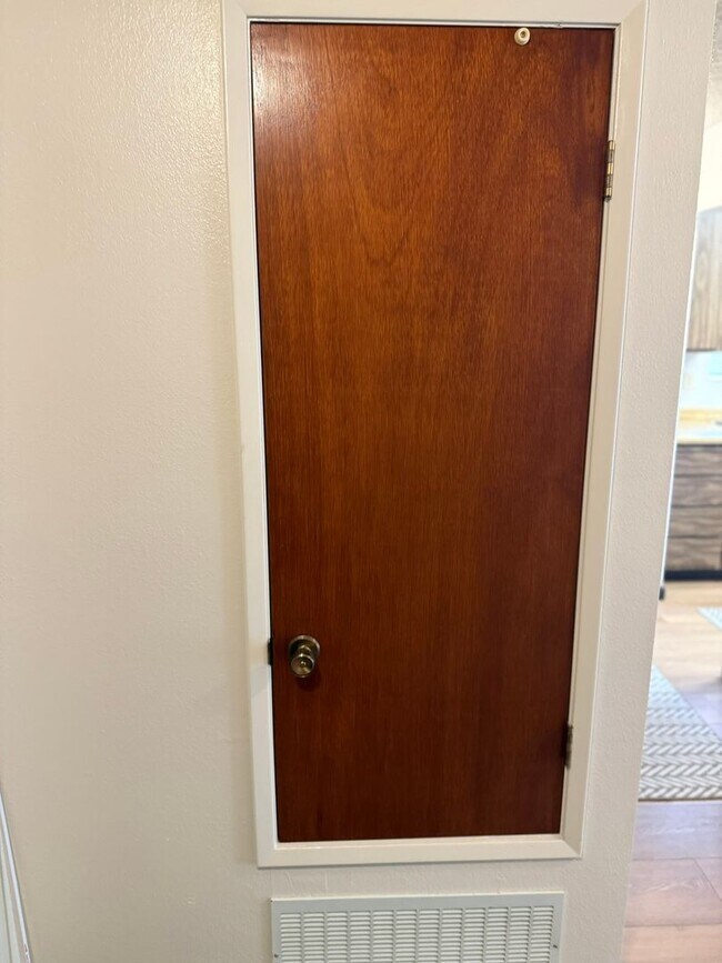 Building Photo - 765 Pope Dr