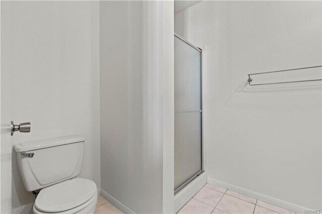 Building Photo - Gorgeous NOHO Townhome for Rent