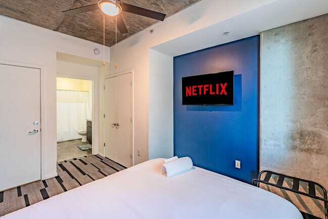 Building Photo - 888 N 4th St