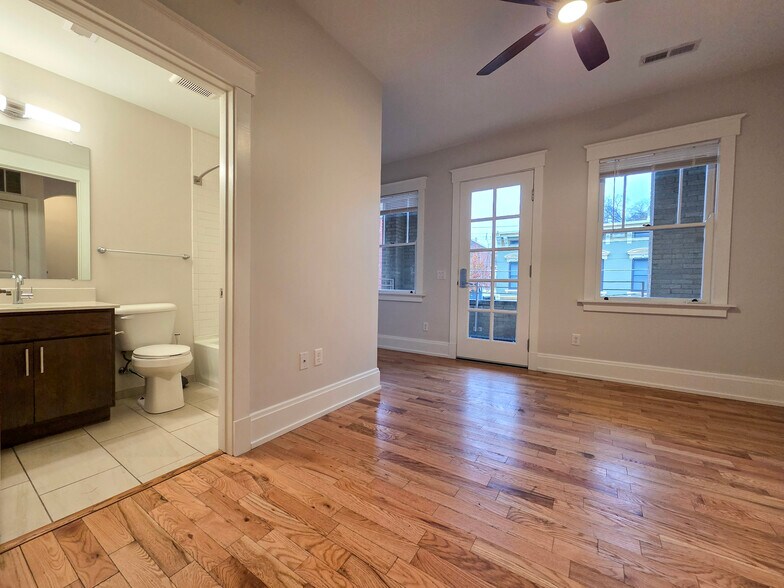 Building Photo - 3113 Warsaw Ave