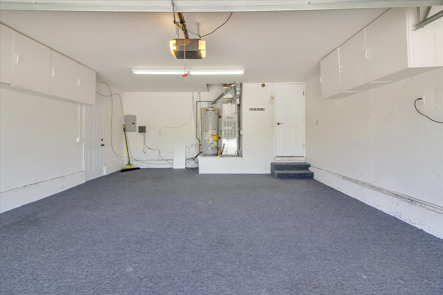 Building Photo - 6738 Tannahill Dr