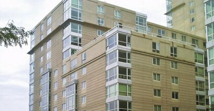 Building Photo - 1 Park Pl