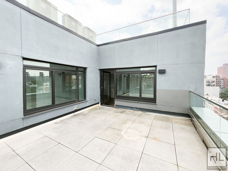 Building Photo - Bushwick Avenue / Spacious Penthouse 2-Bed...