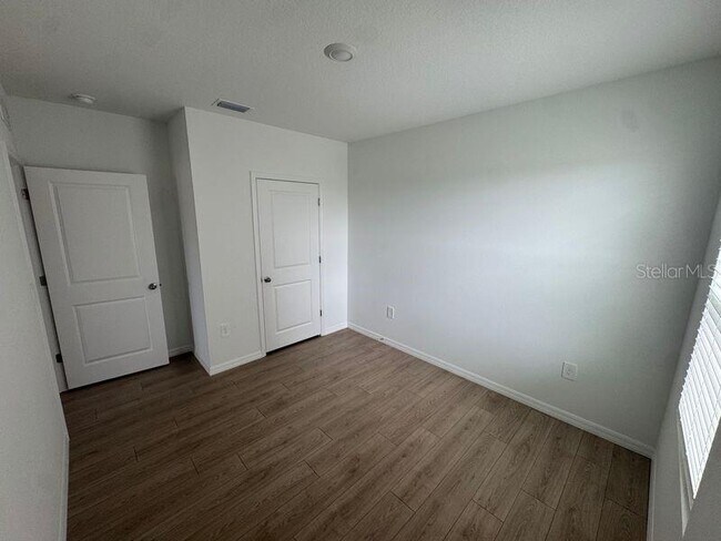 Building Photo - 32382 Weathered Oak Dr