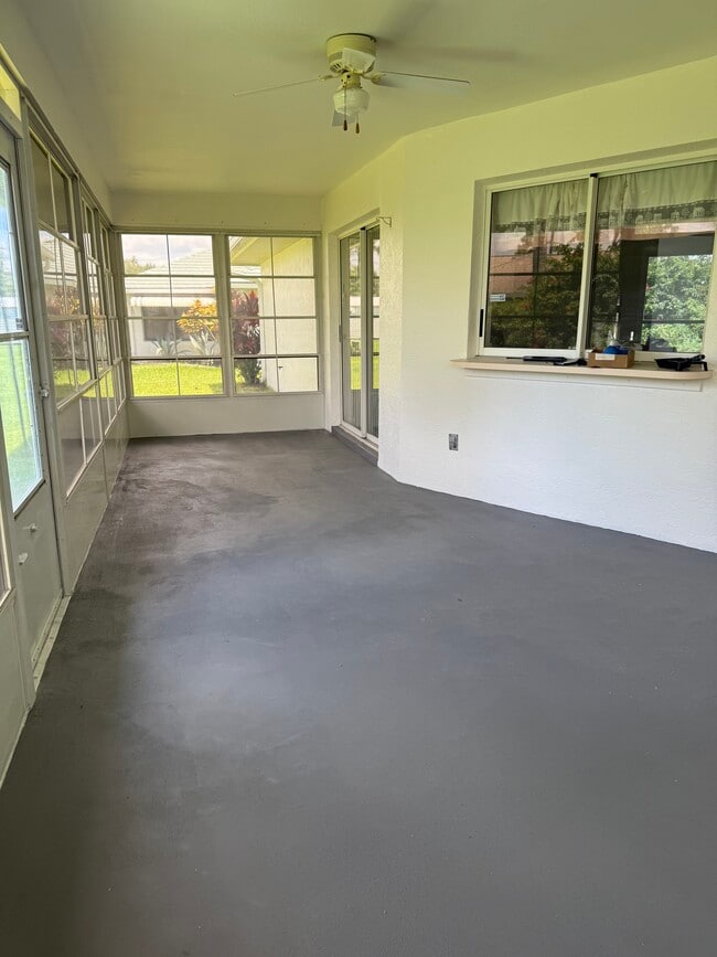 Building Photo - 2220 Jackson Heights Dr