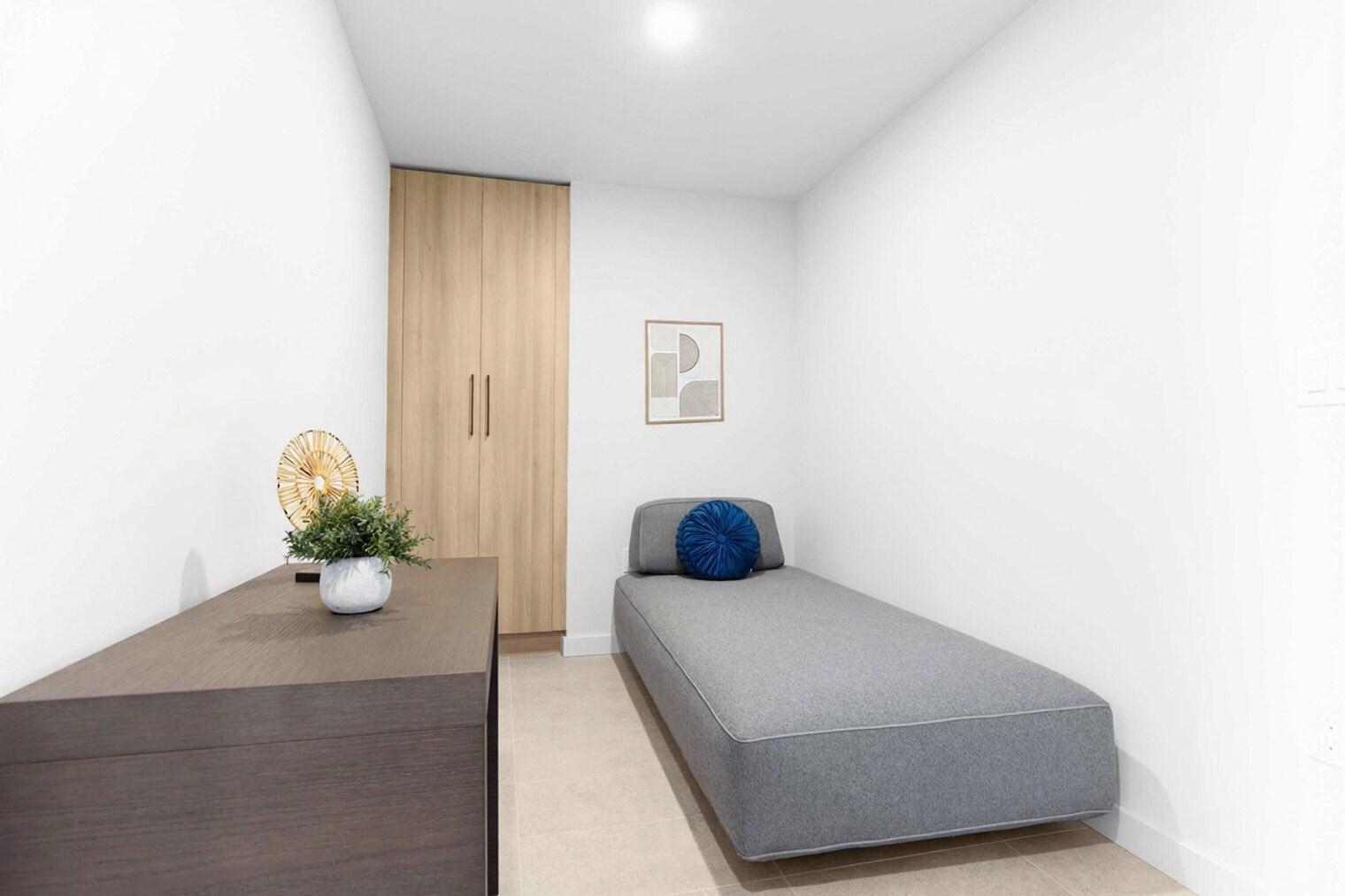 Building Photo - 501 NE 1st Ave