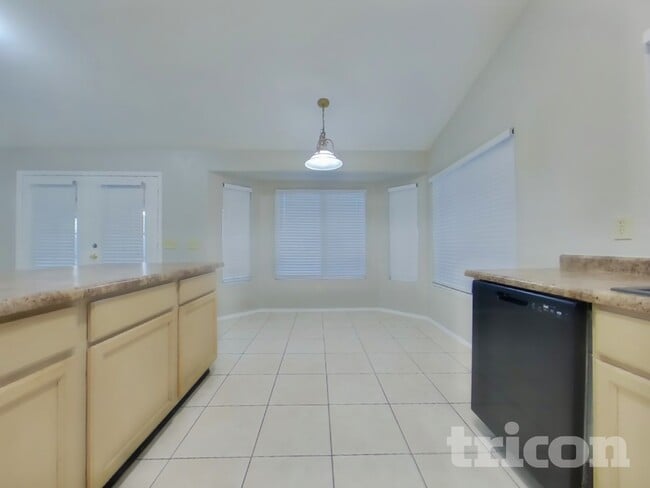 Building Photo - 7455 E McLellan Rd