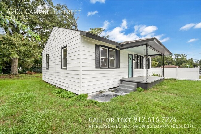 Building Photo - "Charming 3-Bedroom Haven in Savannah – Co...