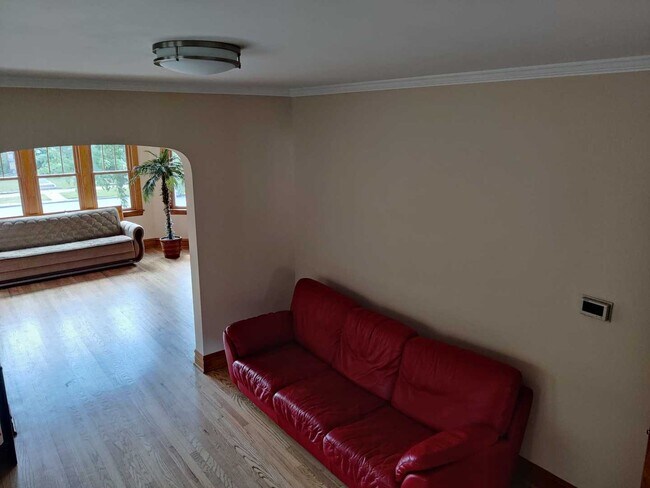 Building Photo - 3108 N 78th Ct