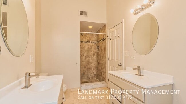 Building Photo - 2329 W Harrison St