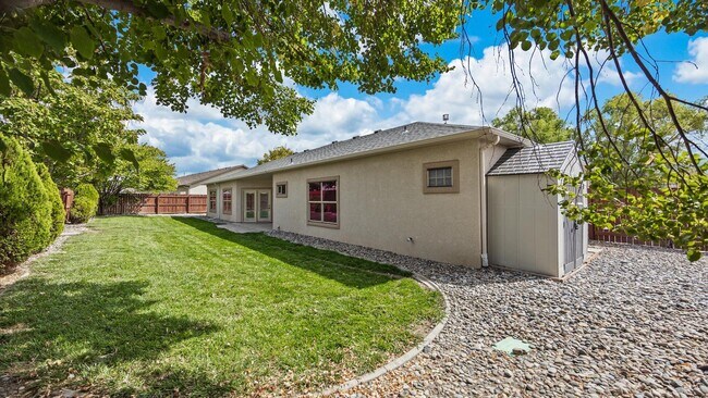 Building Photo - Spacious 3-Bed Ranch Home w/ 3-Car Garage & RV Parking In Quiet North Grand Junction Neighborhood
