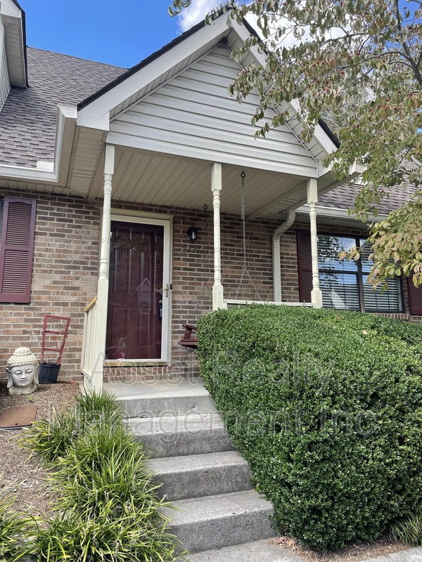 Building Photo - 9227 Shady Bend Ln