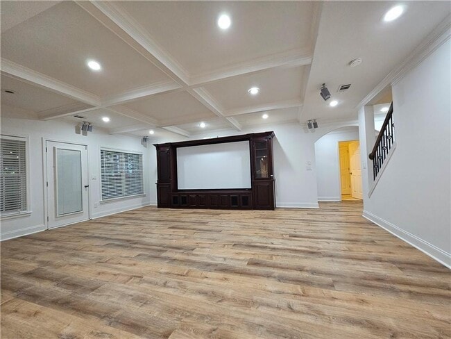 Building Photo - 735 Westwind Ln