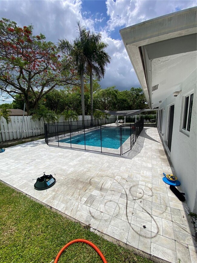 Building Photo - 11121 SW 110th Rd