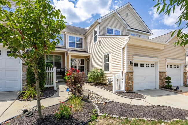 Building Photo - 9 Crest Ct