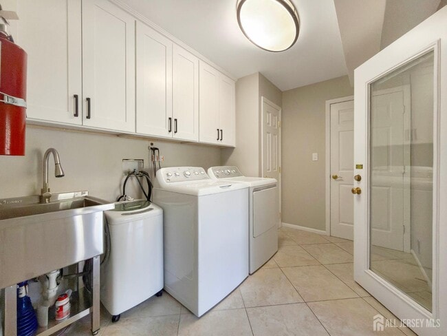 Building Photo - 592 Cabot Hill Rd