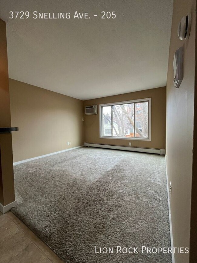 Building Photo - 3729 Snelling Ave