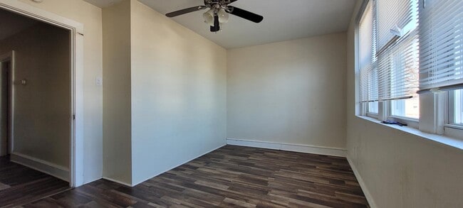 Building Photo - 302 Burmont Rd