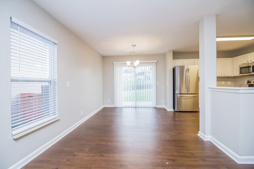 Building Photo - 2124 Freeman Ln