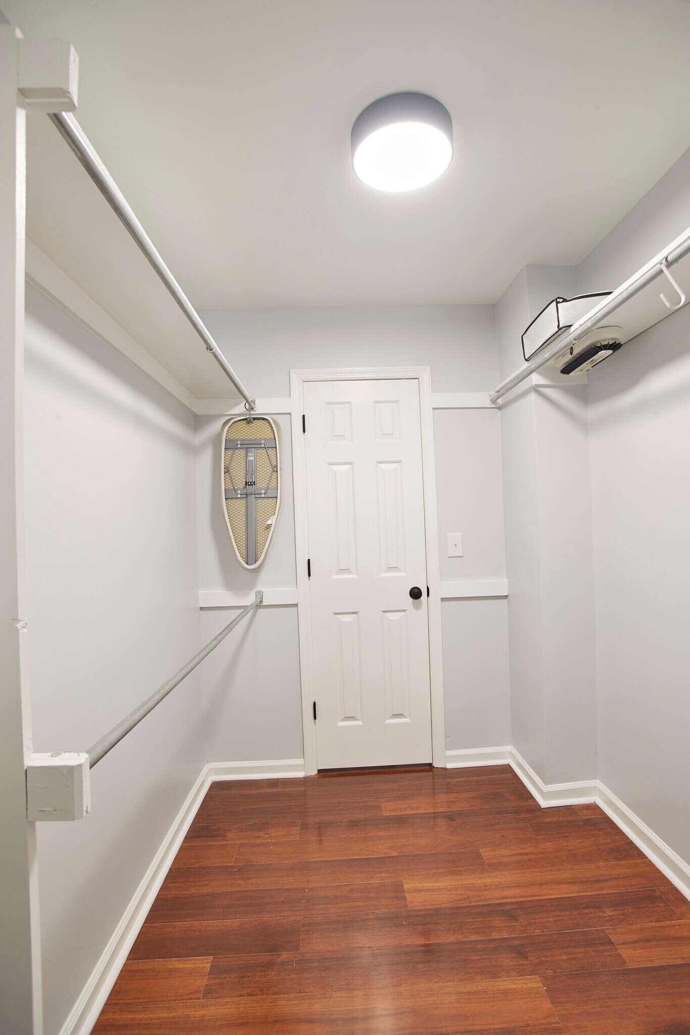 Building Photo - 810 Williamsburg Ln