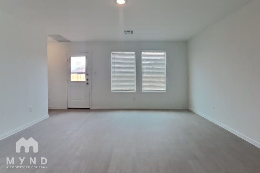 Building Photo - 7127 Sapphire Rdg