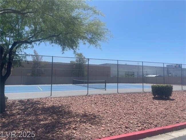 Building Photo - 5055 W Hacienda Ave