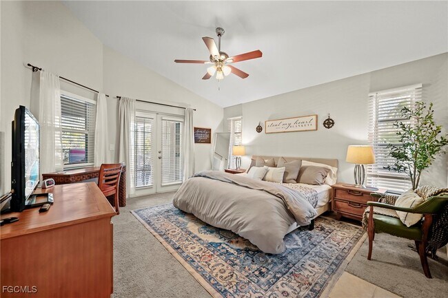 Building Photo - 1831 SE Van Loon Terrace