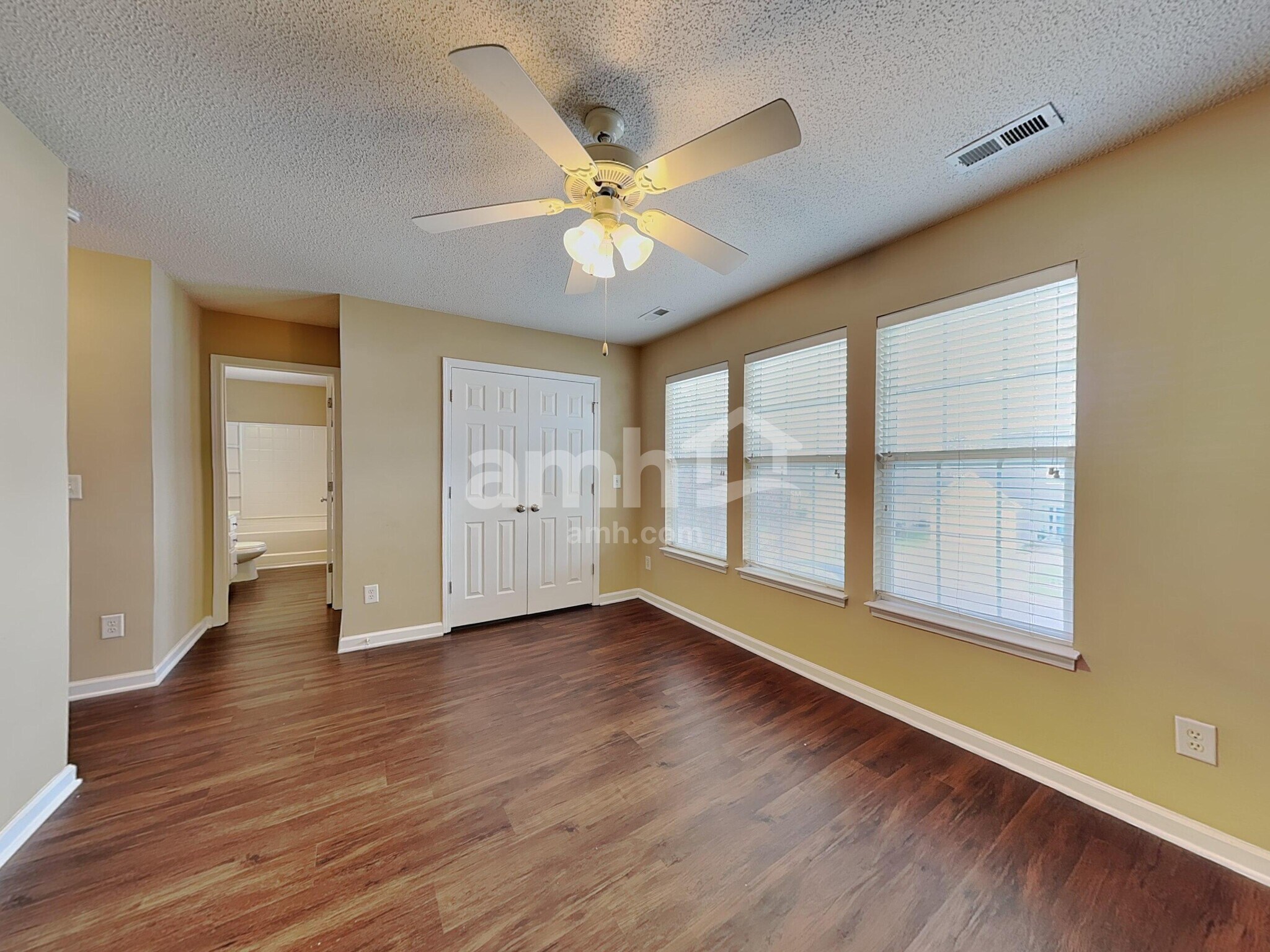 Building Photo - 3607 Sunset Hollow Dr