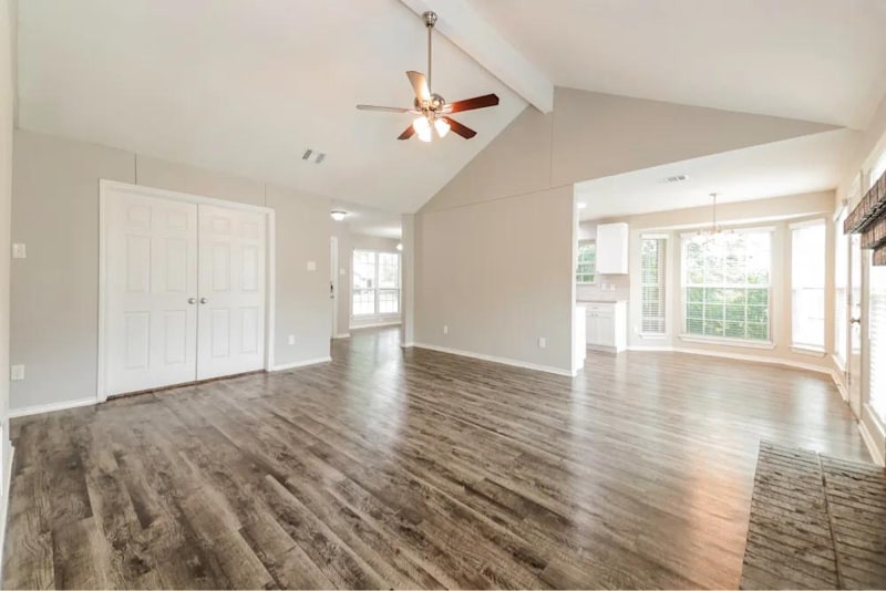Building Photo - 621 Hanover Dr