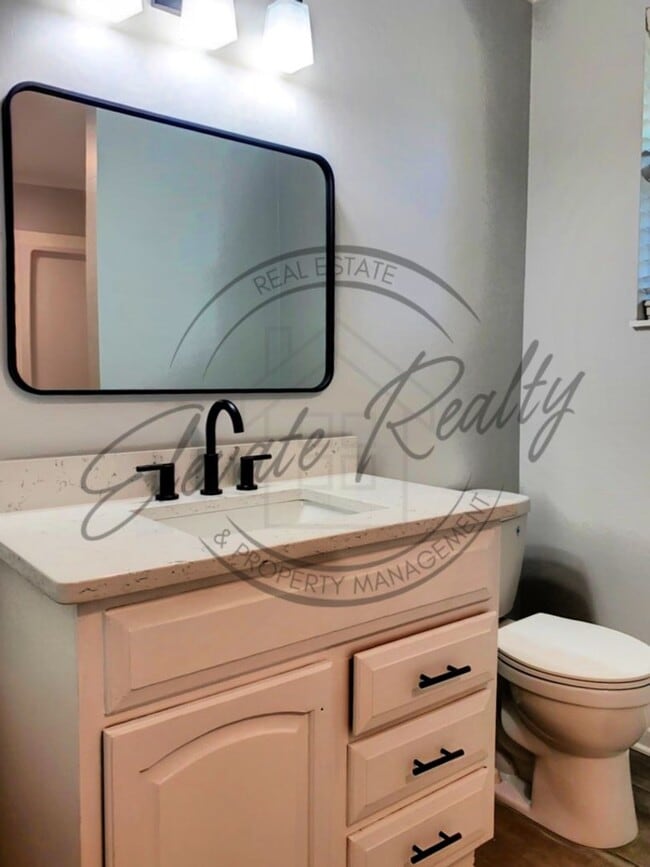 Building Photo - Stylishly Renovated Four Bedroom Home in H...