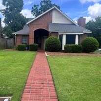 Building Photo - 3957 Elm Ave