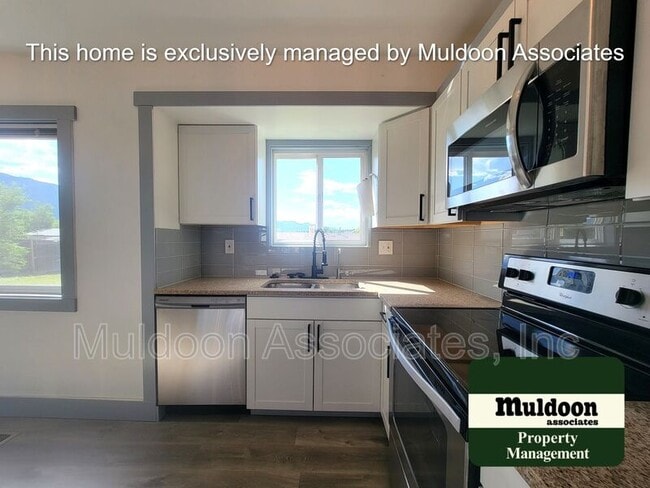 Building Photo - 4375 Millburn S