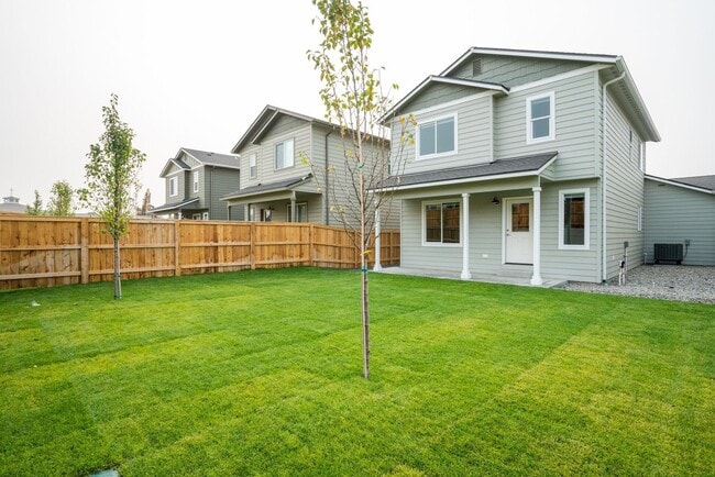 Building Photo - Fantastic 3-Bed, 2.5 Bath with 2-car garage!