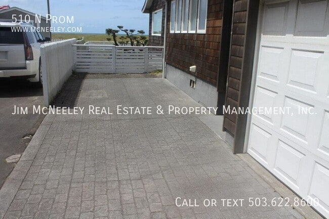 Building Photo - 510 N Prom-