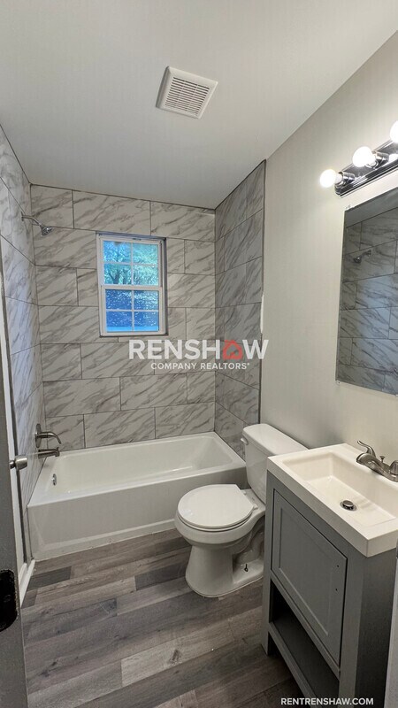 Building Photo - 288 Leath St