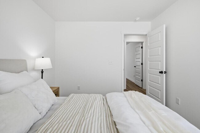 Building Photo - 207 Eagle Edge Dr
