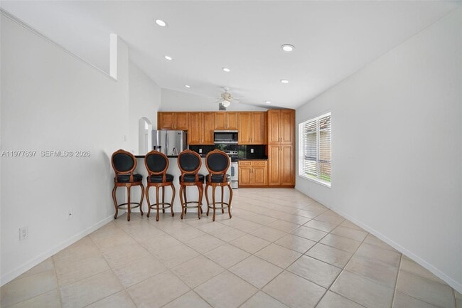 Building Photo - 10624 Plainview Cir