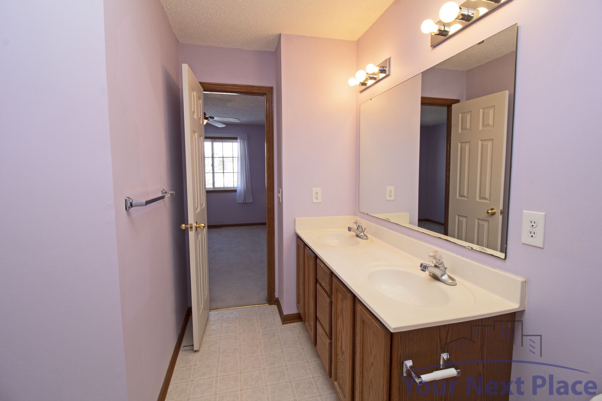 Building Photo - 8647 Quarry Ridge Ln
