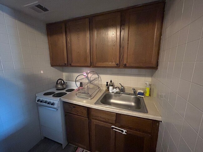 Interior Photo - Shoreland Manor