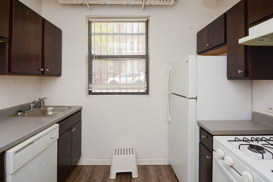 Building Photo - 1532 N Kedzie Ave