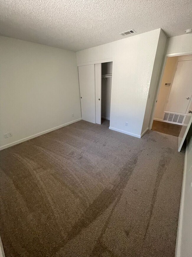 Interior Photo - Jackson Park Place