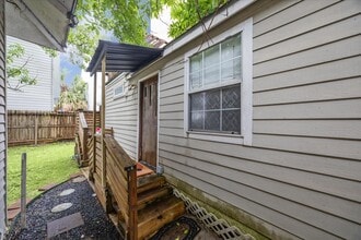 Building Photo - 914 Snover St