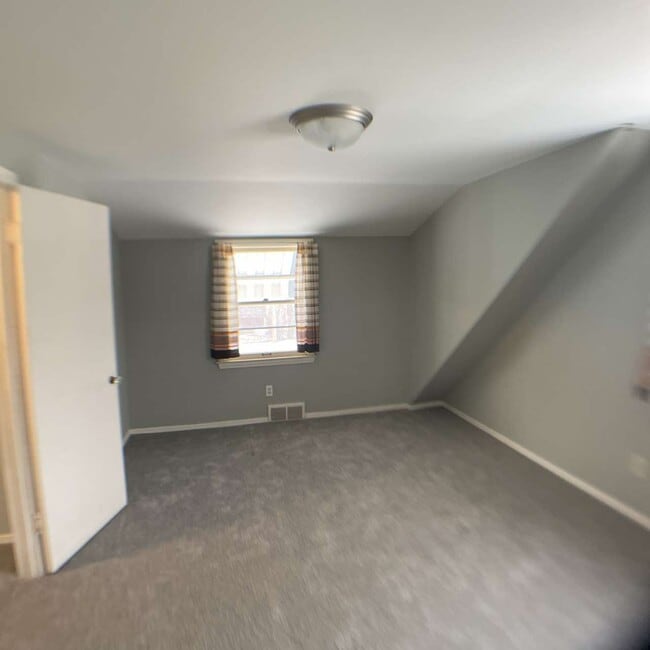 Building Photo - 3817 N 86th St