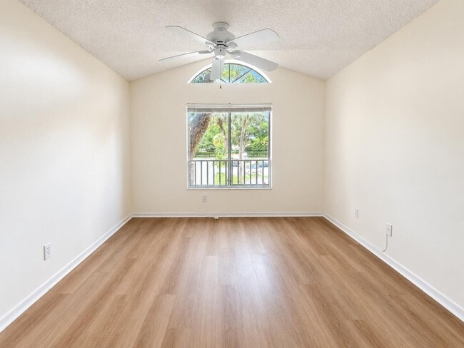 Building Photo - 1172 Coral Club Dr