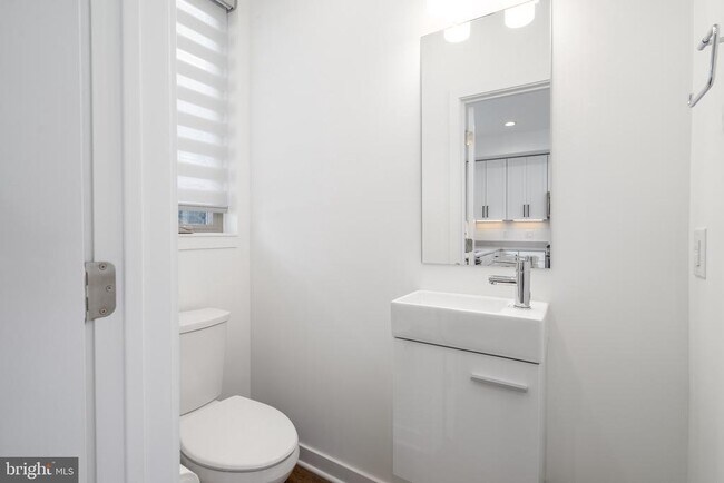 Building Photo - 3101 Riseview Ln